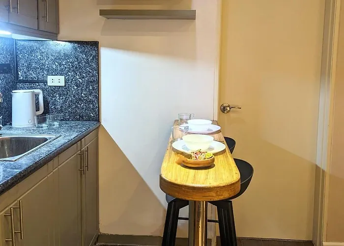 Apartment Bbricks Alabang Beside Festival Mall
